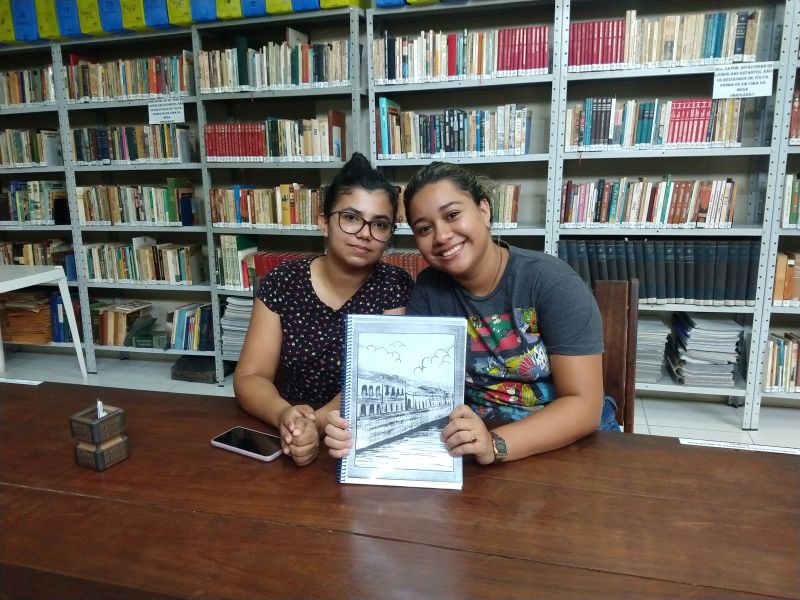 Rhoany de Araujo Moreira - Arquiteta - e Melyssa Luane Andrade - Estudante